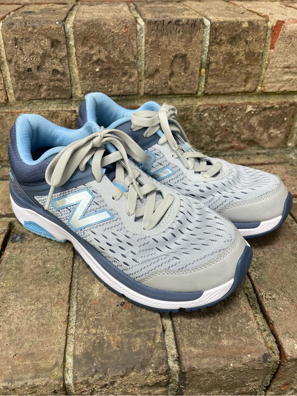 New Balance 847v4 Women’s 8.5 Wide Gray Blue Walking Shoes WW847LG4